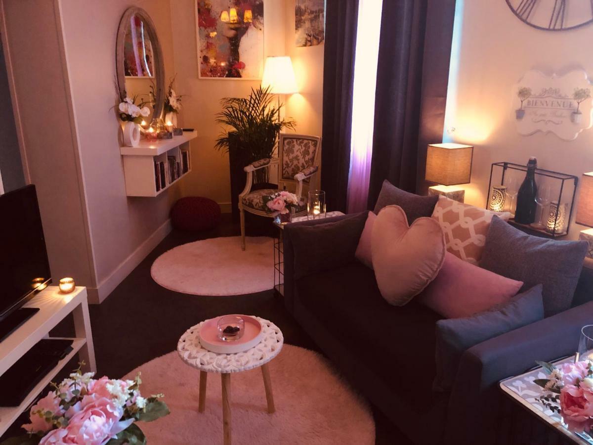 Bienvenue Au Petit Bonheur Apartment Honfleur Exterior photo